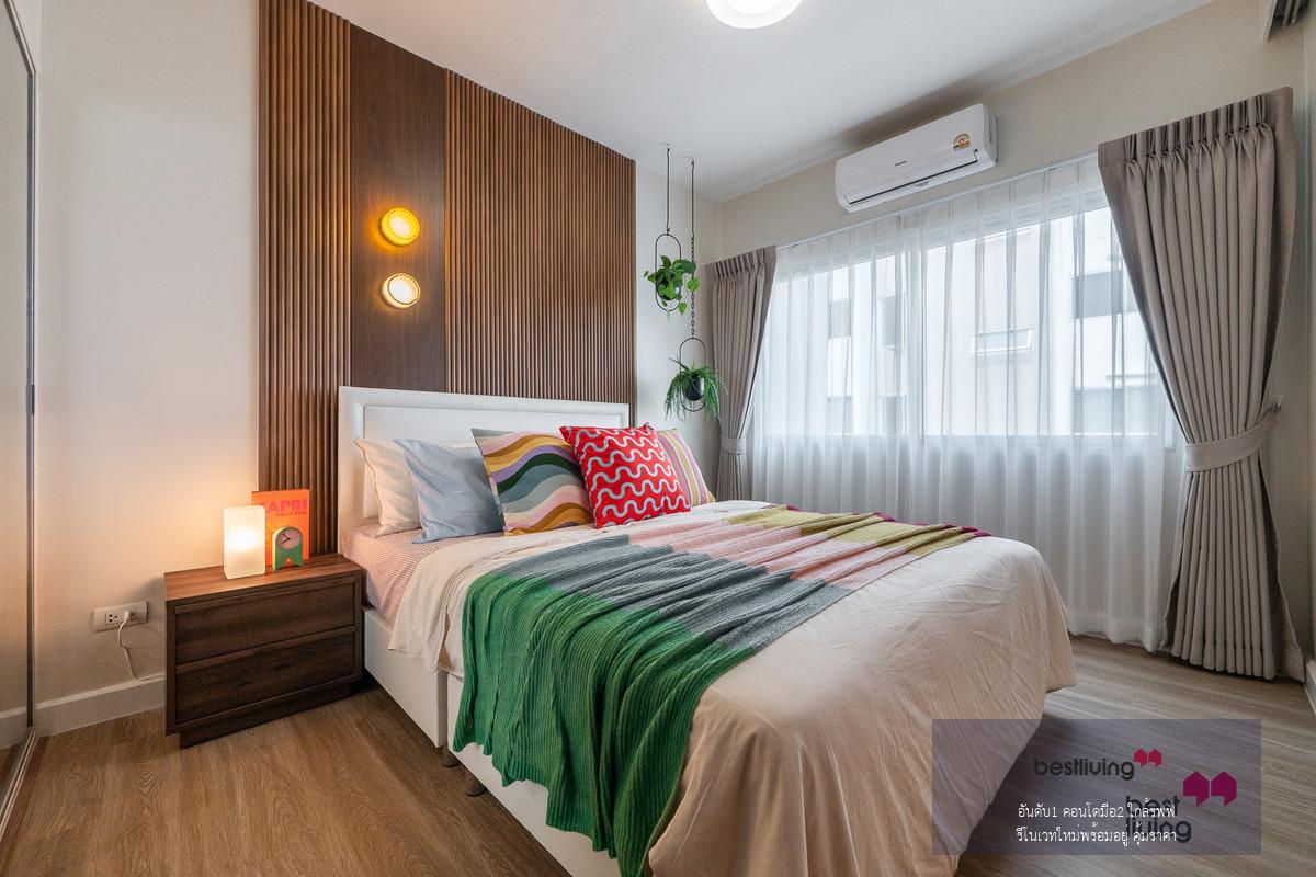 A Space Sukhumvit 77 ห้องวิวสระ ระเบียงทิศตะวันออก